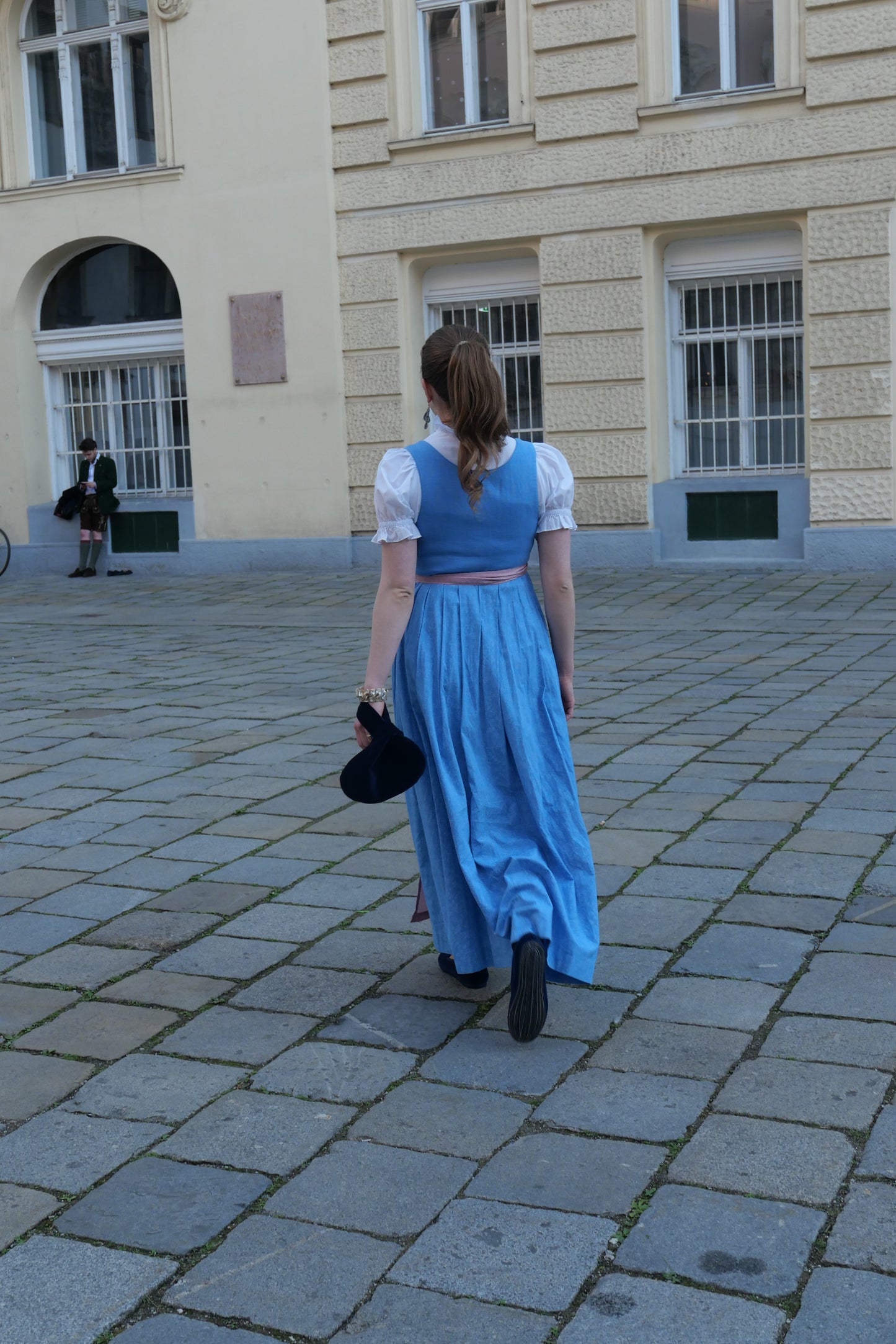 Marine Blu Velvet Bag
