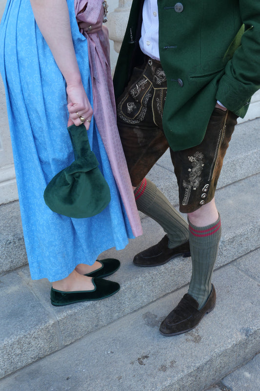 Dirndl Bag velvet green
