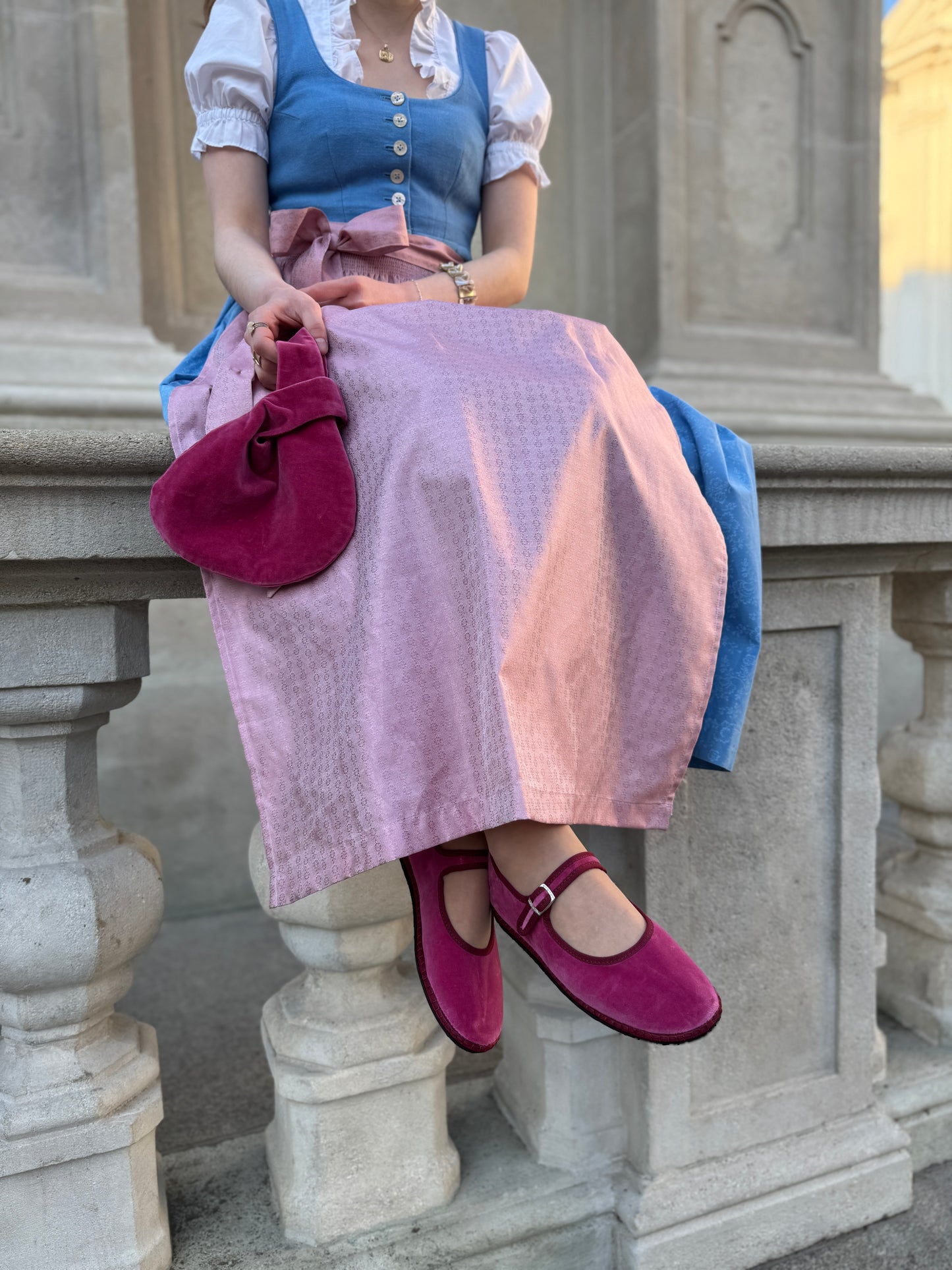 Rosa Antico Velvet Bag